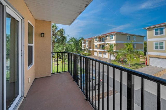 5064 ROYAL PALMS WAY 204, New Port Richey, FL 34652