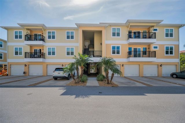 5064 ROYAL PALMS WAY 204, New Port Richey, FL 34652