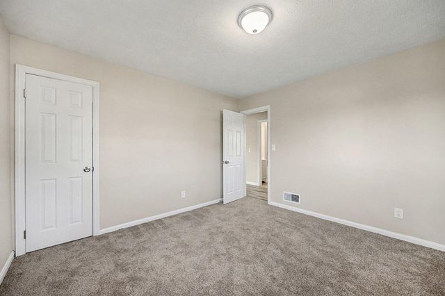 1 Ridgeview Avenue, Florence, KY 41042