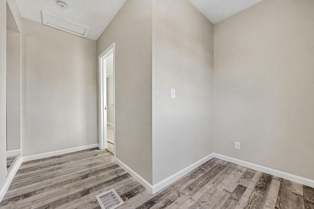 1 Ridgeview Avenue, Florence, KY 41042