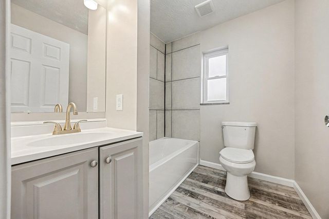 1 Ridgeview Avenue, Florence, KY 41042