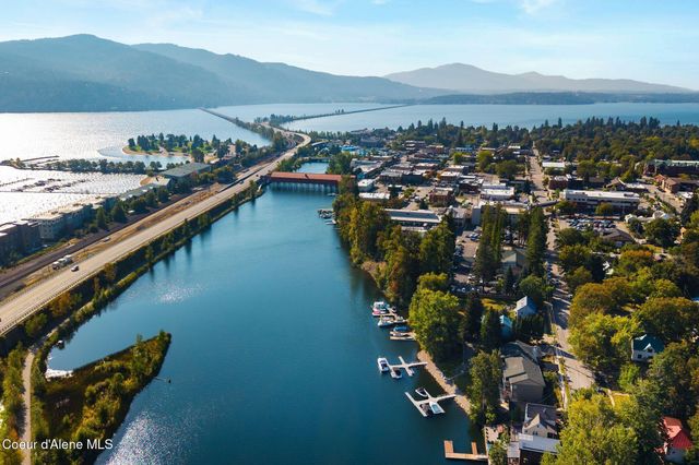 720 N Third AVE, APT 9, Sandpoint, ID 83864