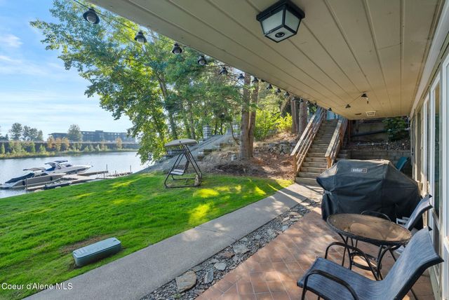 720 N Third AVE, APT 9, Sandpoint, ID 83864