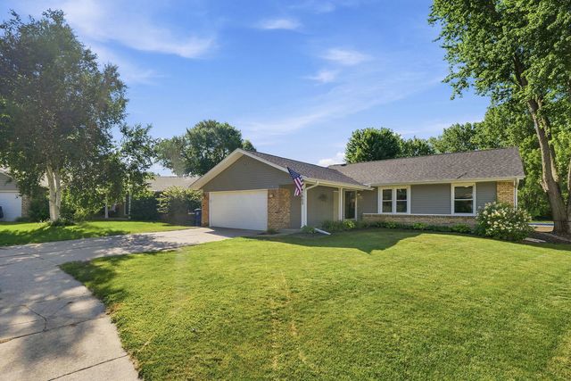 1503 W 46TH Place, Davenport, IA 52806