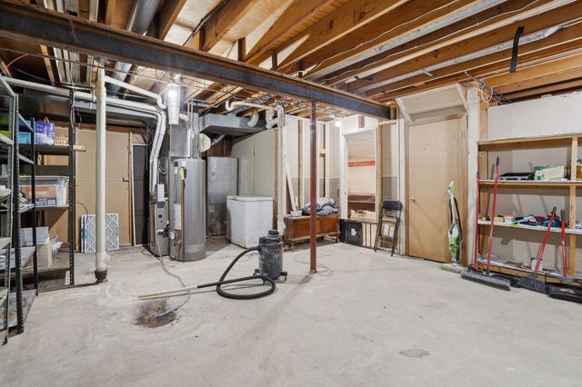 1503 W 46TH Place, Davenport, IA 52806