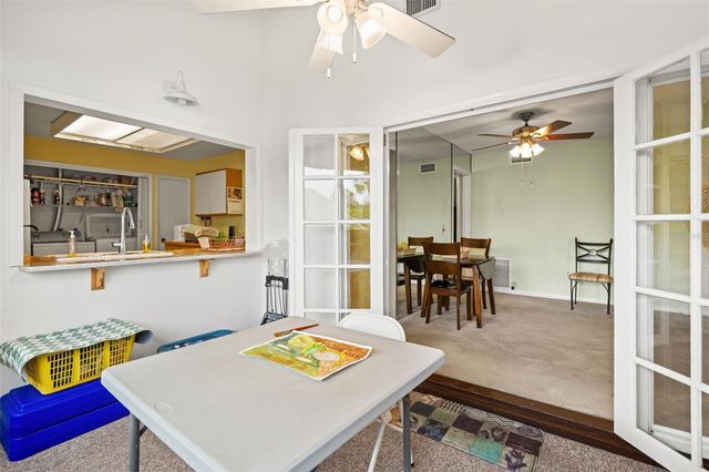 4138 PINELAKE LANE 201, Tampa, FL 33618