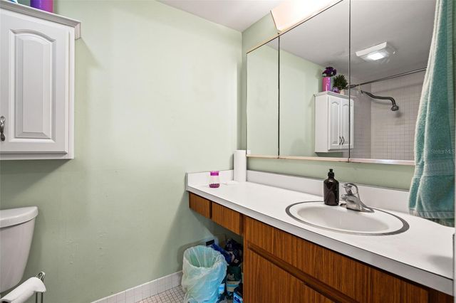 4138 PINELAKE LANE 201, Tampa, FL 33618