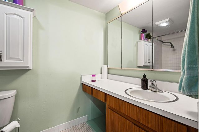 4138 PINELAKE LANE 201, Tampa, FL 33618