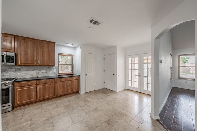 4134 Woodland Court, Grapevine, TX 76051