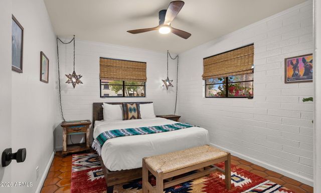 6950 E EARLL Drive, Scottsdale, AZ 85251