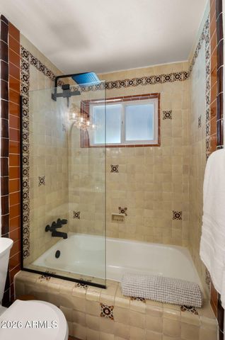 6950 E EARLL Drive, Scottsdale, AZ 85251