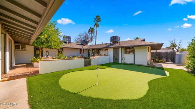 6950 E EARLL Drive, Scottsdale, AZ 85251