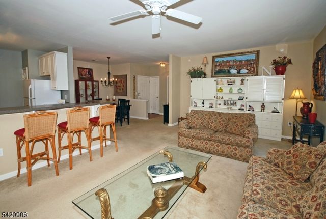 5 Slate Ct, Woodland Park, NJ 07424