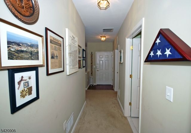 5 Slate Ct, Woodland Park, NJ 07424