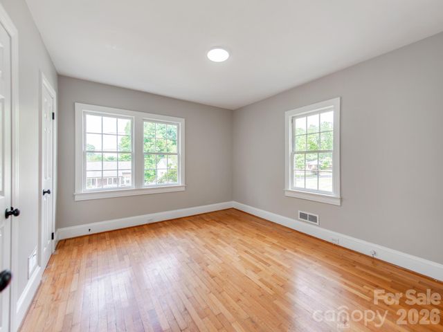 113 Falls Street, Morganton, NC 28655