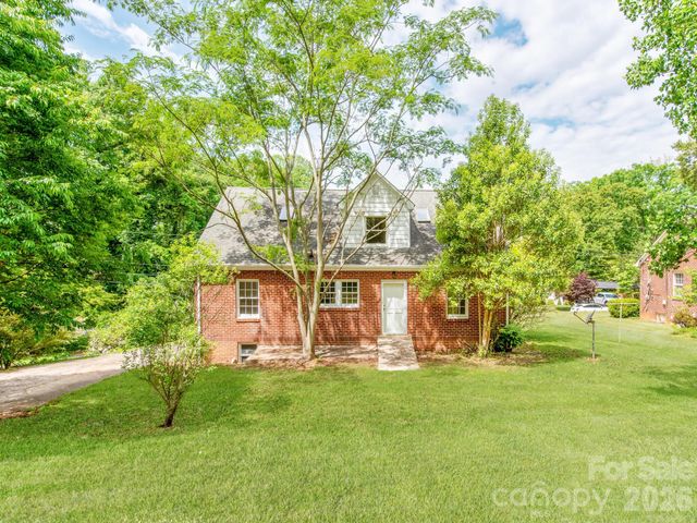 113 Falls Street, Morganton, NC 28655