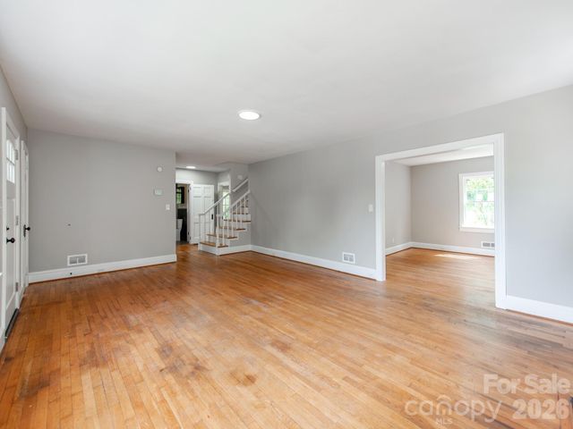 113 Falls Street, Morganton, NC 28655