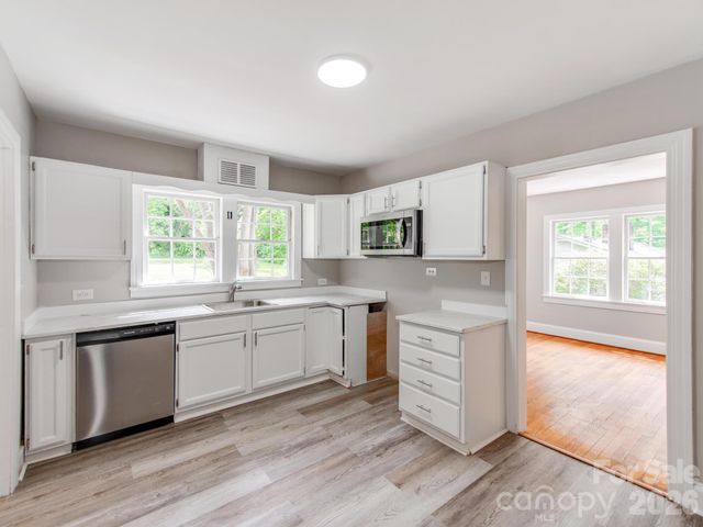 113 Falls Street, Morganton, NC 28655