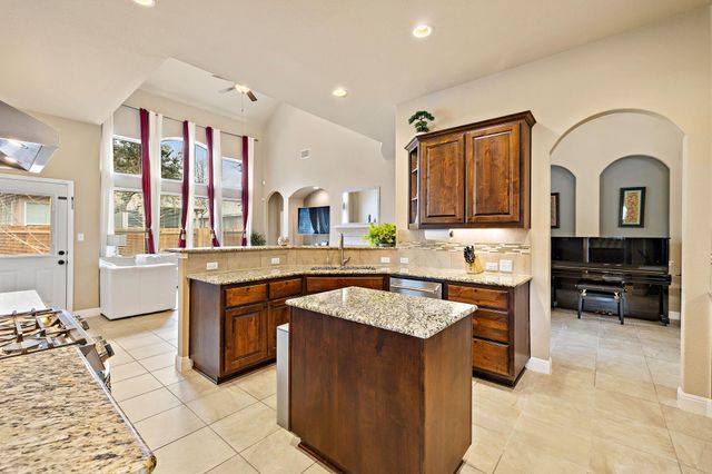 523 Walsh Hill TRL, Cedar Park, TX 78613