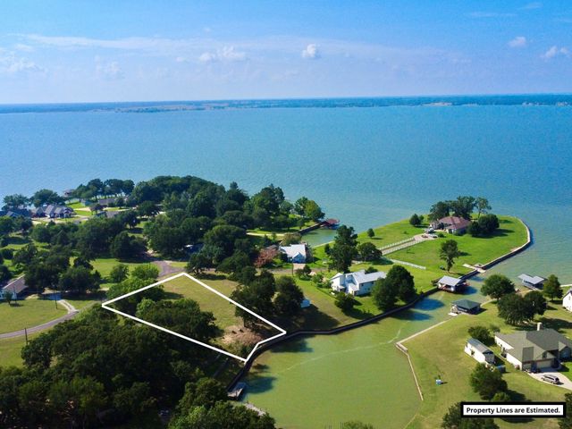 5001 Arrowhead Point, Streetman, TX 75859