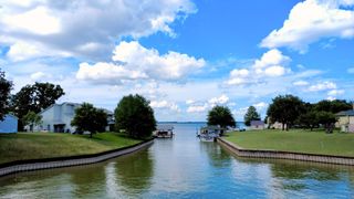 5001 Arrowhead Point, Streetman, TX 75859
