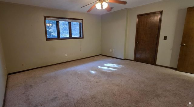 2909 Tatarrax Drive, Manhattan, KS 66502