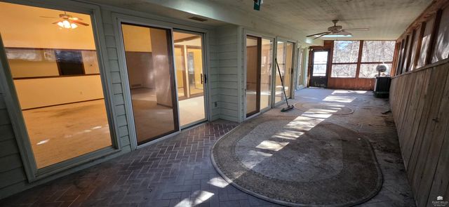 2909 Tatarrax Drive, Manhattan, KS 66502