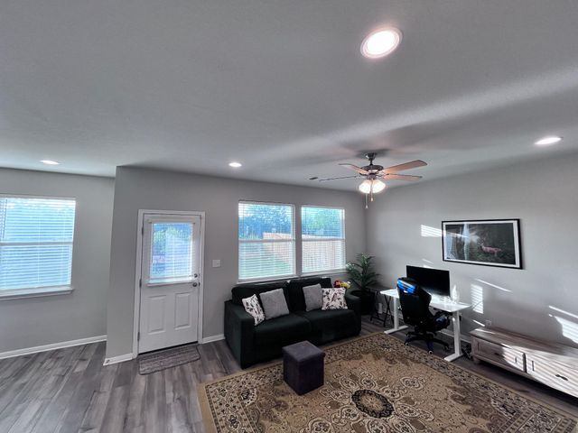 3200 College Park DR 83, Round Rock, TX 78664