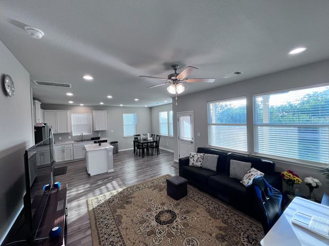 3200 College Park DR 83, Round Rock, TX 78664