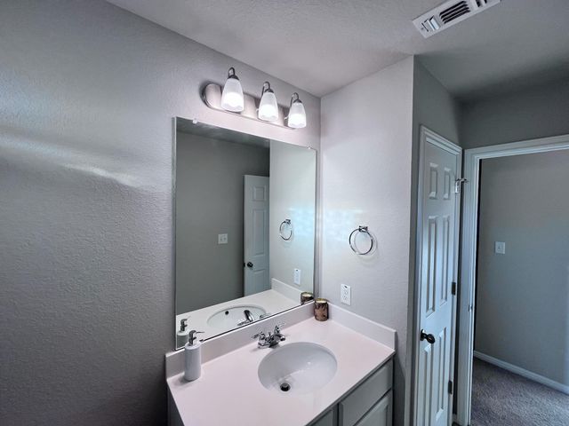3200 College Park DR 83, Round Rock, TX 78664