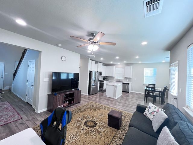 3200 College Park DR 83, Round Rock, TX 78664