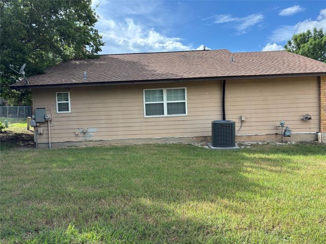 6903 Juno CIR, Austin, TX 78724