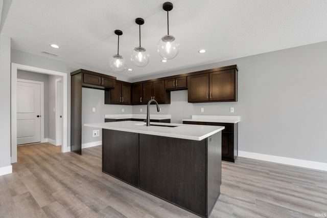 1308 Marsh Deer Run, Huntertown, IN 46748