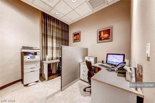 145 Harmon Avenue 1908, Las Vegas, NV 89109
