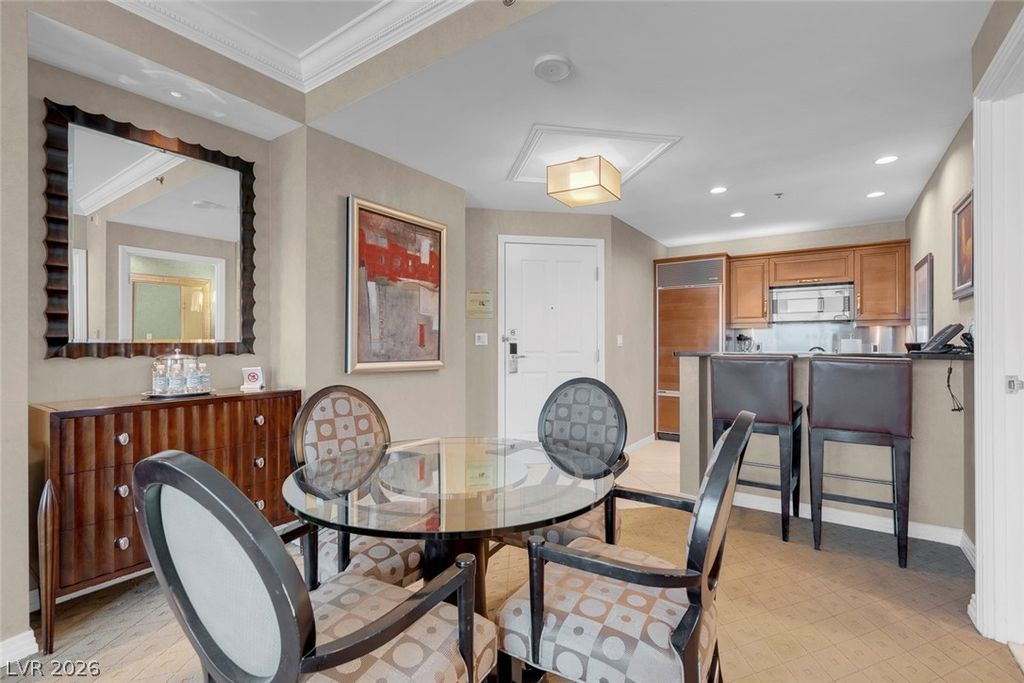 145 Harmon Avenue 1908, Las Vegas, NV 89109 — photo 3