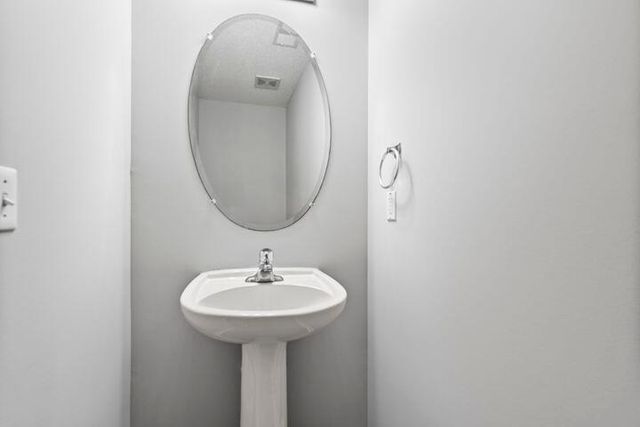 8010 Shadow Oak Drive, North Charleston, SC 29406