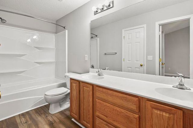 8010 Shadow Oak Drive, North Charleston, SC 29406