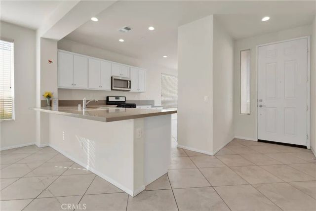 18929 Lariat Street, Apple Valley, CA 92308