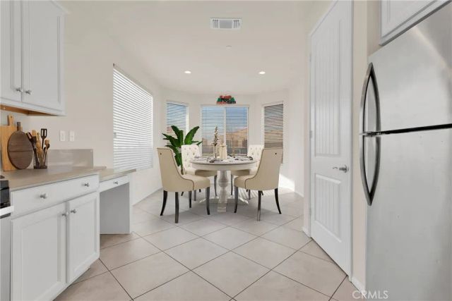 18929 Lariat Street, Apple Valley, CA 92308