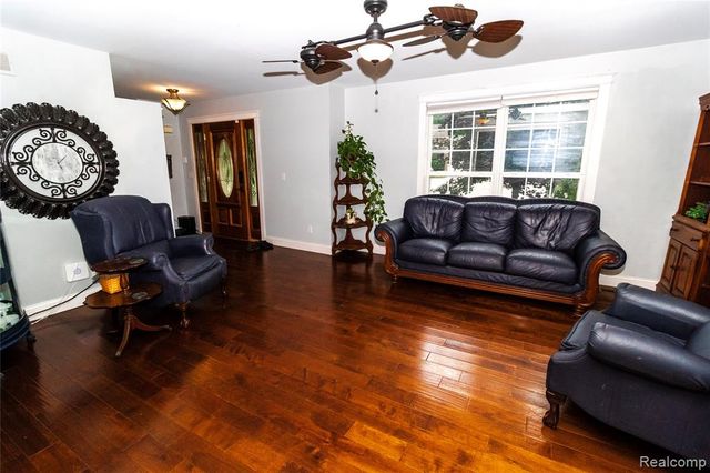 8314 Mill Pointe Court, Goodrich, MI 48438
