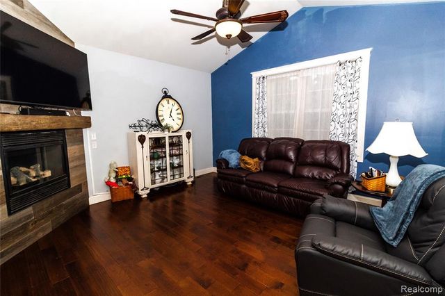 8314 Mill Pointe Court, Goodrich, MI 48438