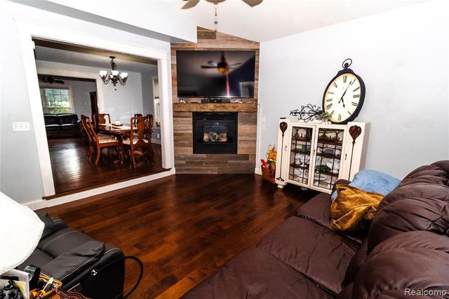 8314 Mill Pointe Court, Goodrich, MI 48438