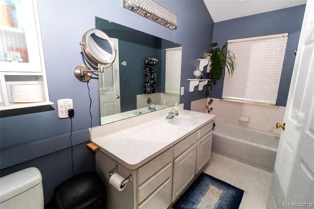 8314 Mill Pointe Court, Goodrich, MI 48438