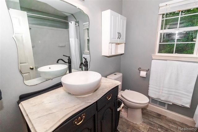 8314 Mill Pointe Court, Goodrich, MI 48438