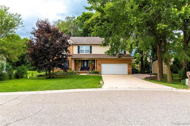 8314 Mill Pointe Court, Goodrich, MI 48438