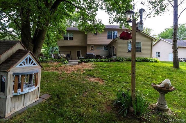 8314 Mill Pointe Court, Goodrich, MI 48438