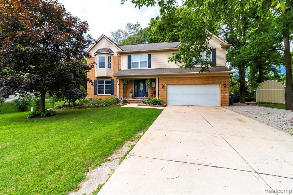 8314 Mill Pointe Court, Goodrich, MI 48438