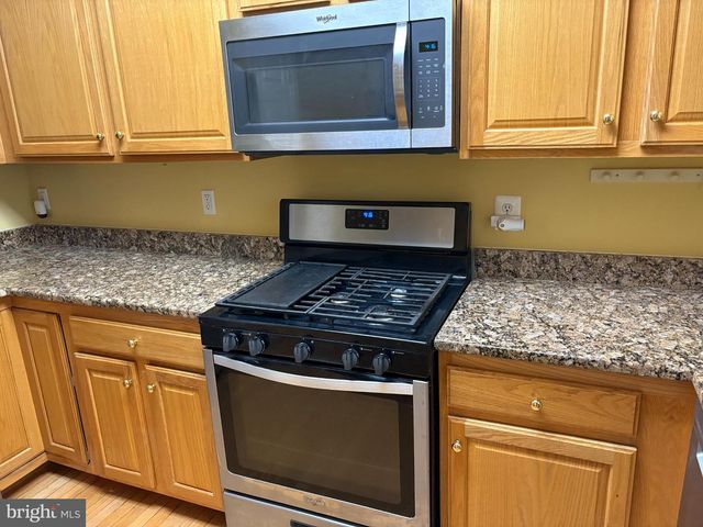 8831 HOWLAND PL, Bristow, VA 20136