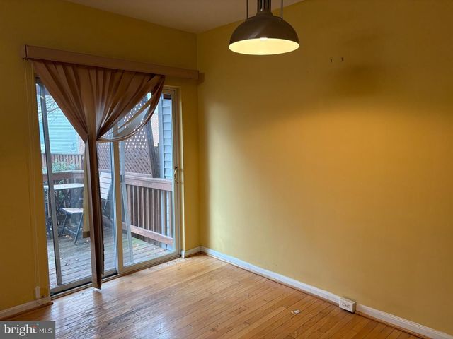 8831 HOWLAND PL, Bristow, VA 20136