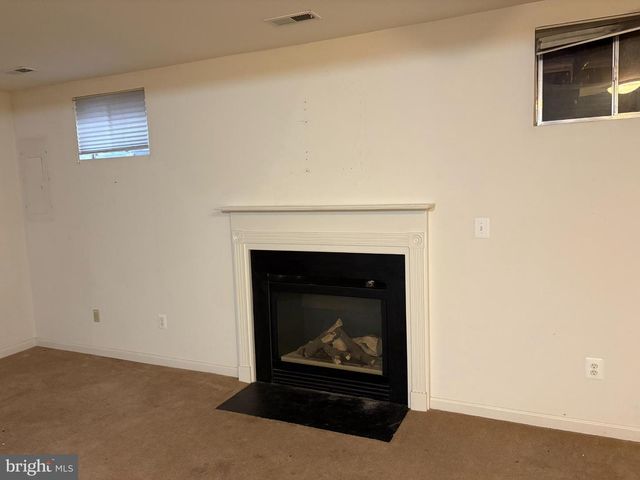 8831 HOWLAND PL, Bristow, VA 20136